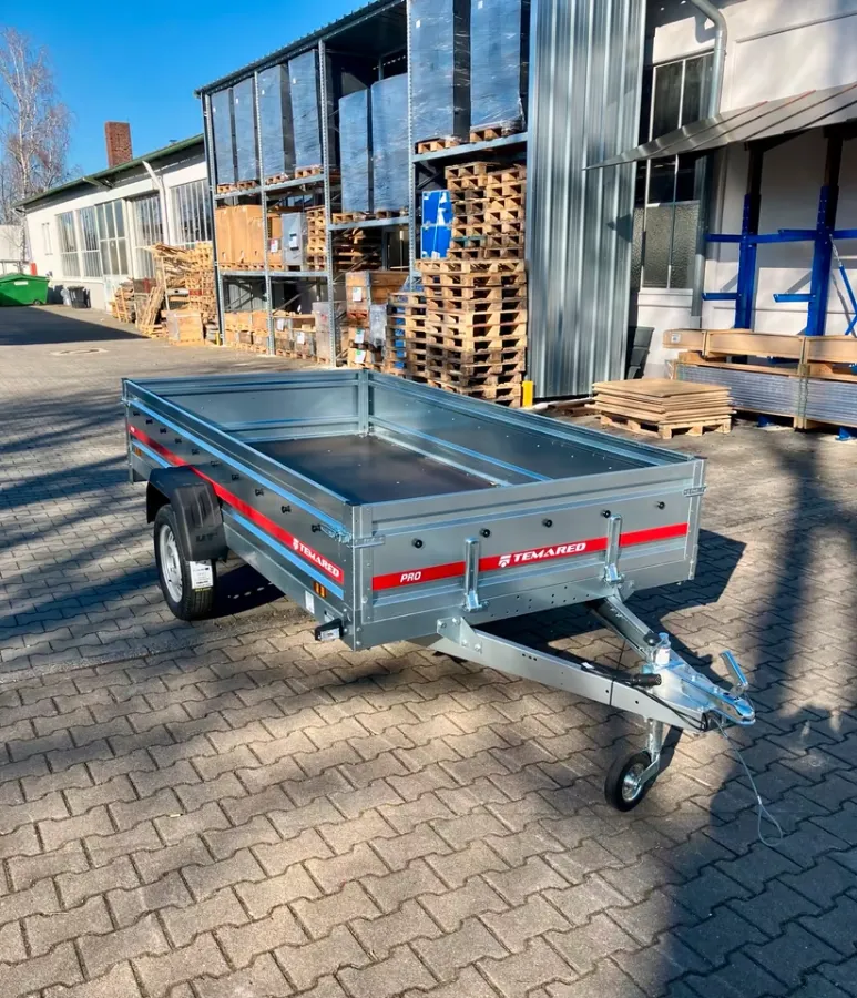 TEMARED Pro 3015-2 – hochwertiger Anhänger für vielseitige Transportaufgaben.